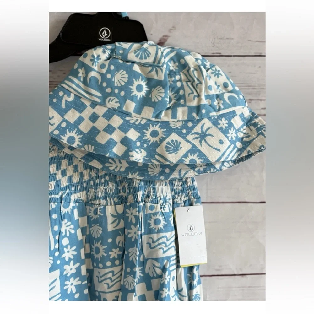 Volcom Girls Smocked Dress Size 5 Ice Blue Matching Hat Beachy NWT Retails $44